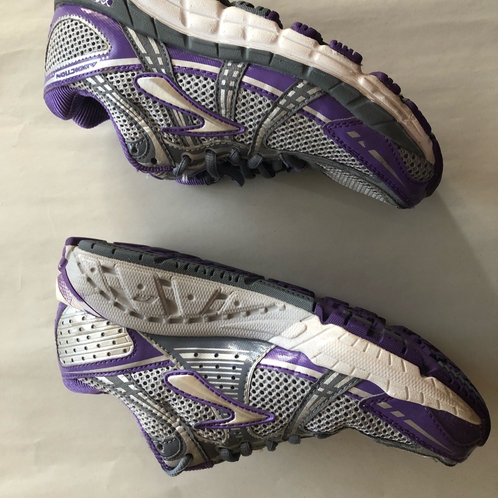 Women’s Brooks running shoe 6.5